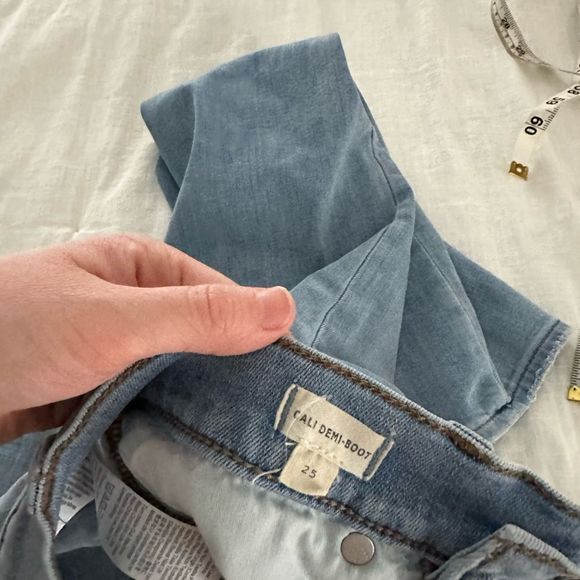 Madewell Women’s 25 Cali Demi Boot Jeans Bronson Wash Button Front - Picture 5 of 9